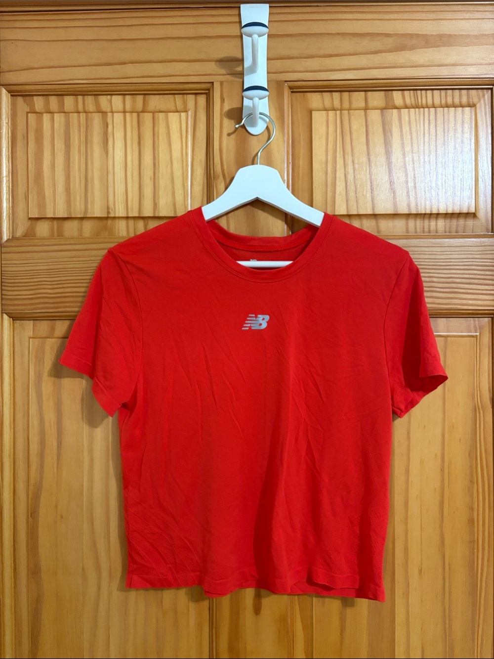 New Balance Size Medium Orange/Red Athletic T-Shirt
